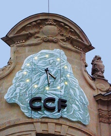 Horloge de l'ancien siège du Crédit Commercial Français