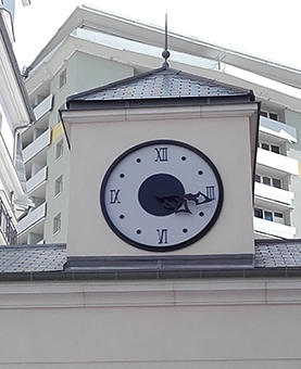 Horloge monumentale sur le Chantier Eiffage à Romainville
