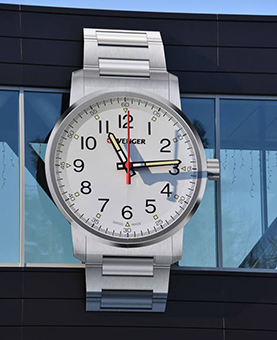 Horloge en forme de montre blanche