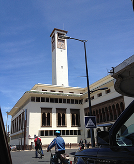 Cadran au sommet de la préfecture de Casablanca